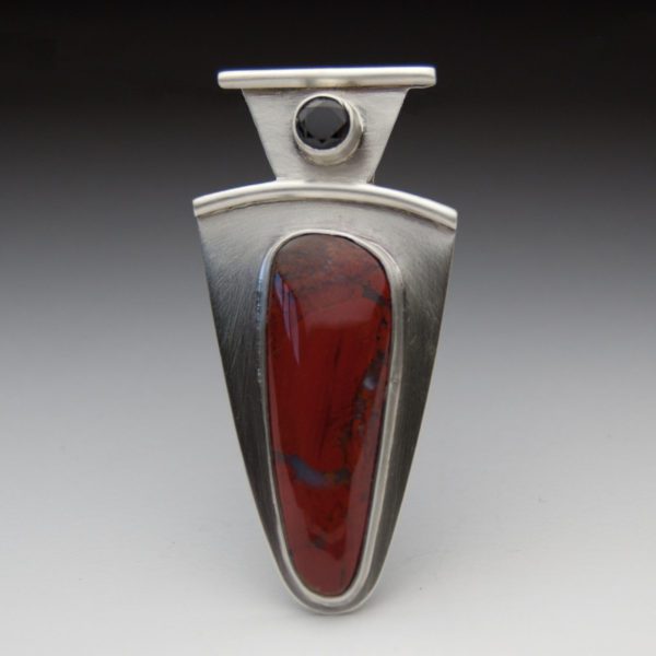 Pendant_RedJasper_BlackSpinel_0184